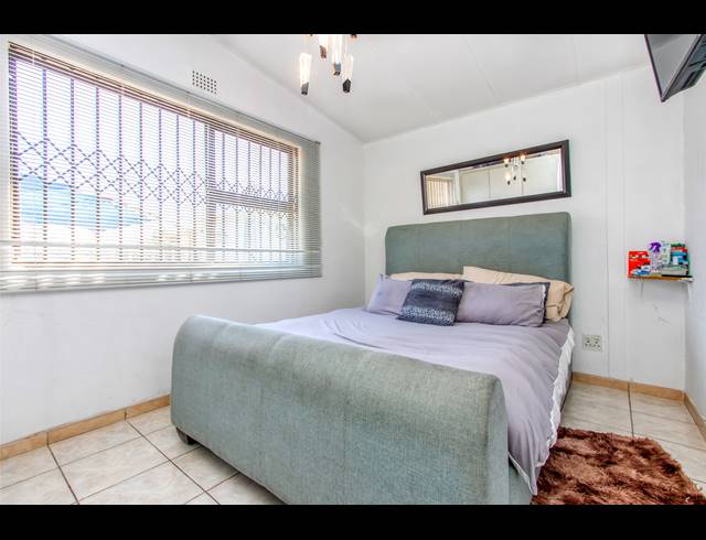 3 BEDROOM APARTMENT BLOCK FOR SALE IN RIDGEWAY